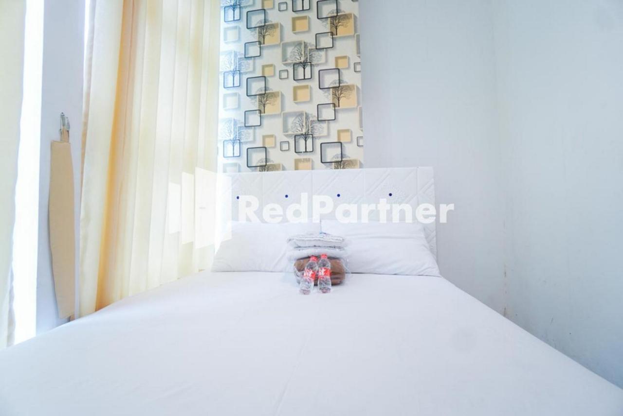 Eascot Hotel Mitra Reddoorz จาการ์ตา ภายนอก รูปภาพ