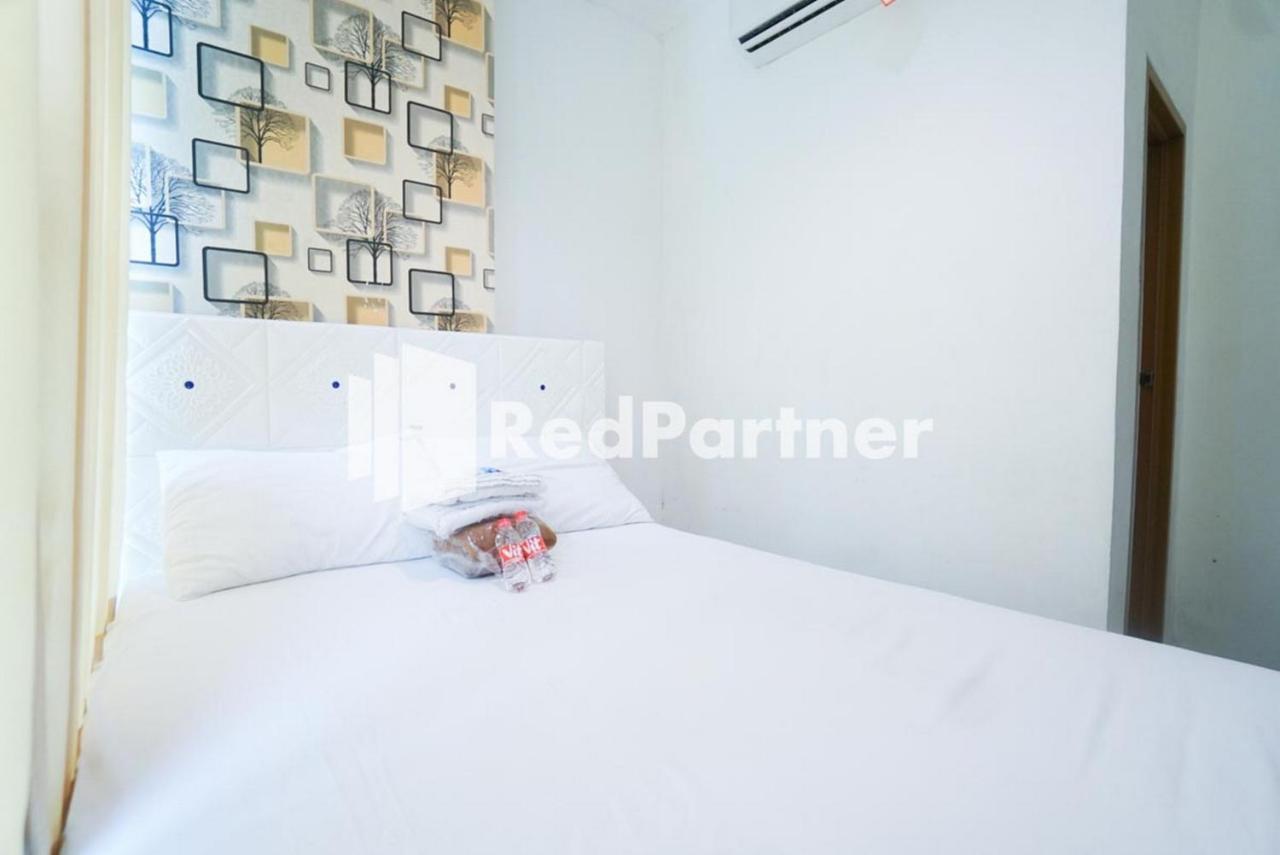 Eascot Hotel Mitra Reddoorz จาการ์ตา ภายนอก รูปภาพ