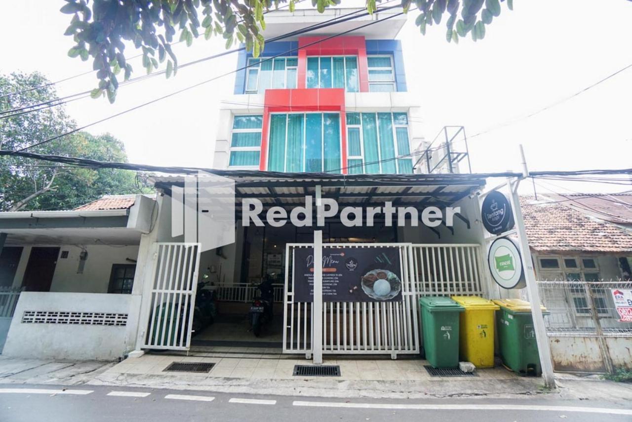 Eascot Hotel Mitra Reddoorz จาการ์ตา ภายนอก รูปภาพ